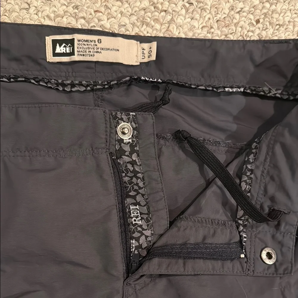 REI Cargo Shorts - Picture 4 of 6